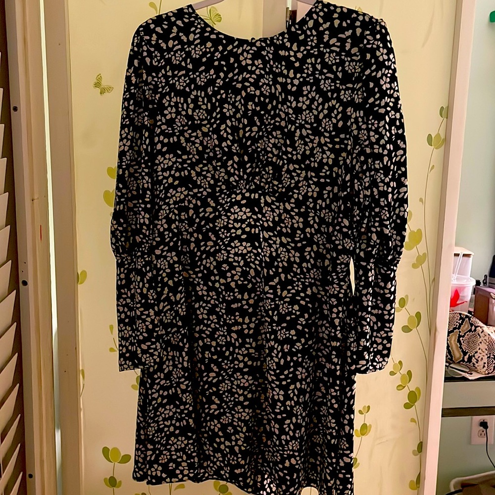 Silky, for the winter. wore it with boots. Very comfortable Softgreat with heals